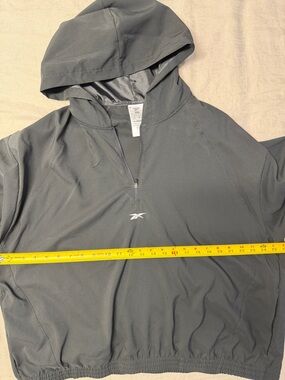 Reebok Black Hooded Windbreaker Pullover 2XL Lightweight Athletic Jacket